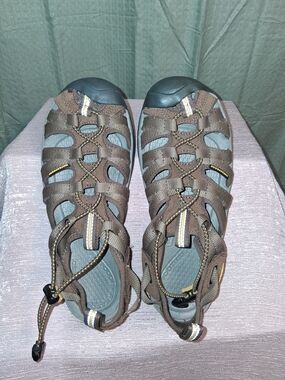 Keen Brown Hiking Shoe with Yellow-Accent Laces